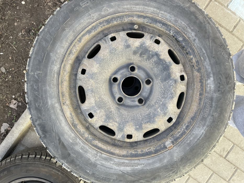 Janta cu cauciucuri Iarna 185/65/14