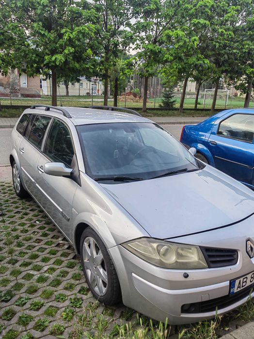 Vând Renault megane 2
