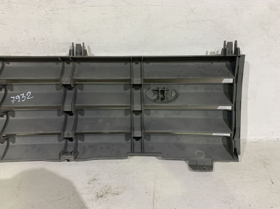 Grila radiator, Range Rover Vogue L322, 2002, 2003, 2004, 2005, cod origine OE 51137009910.