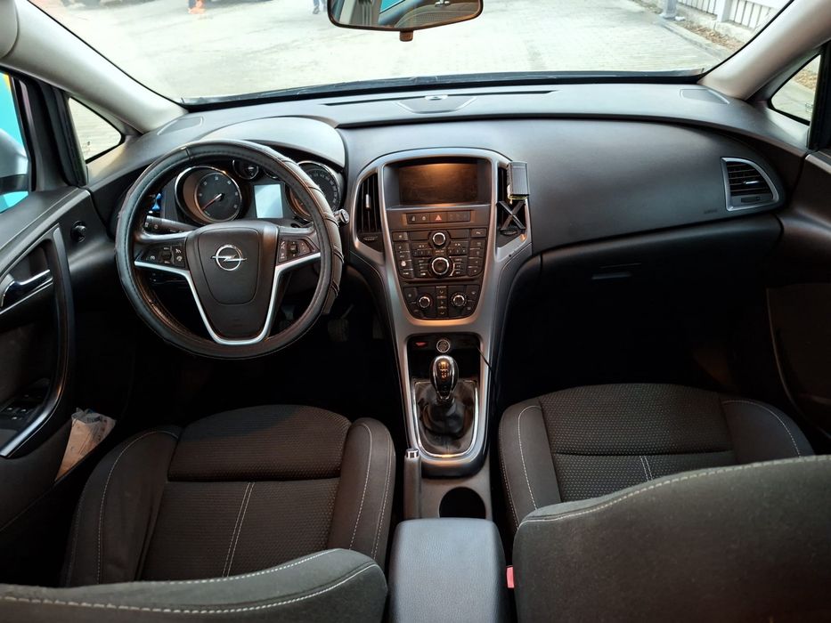 De vanzare opel astra J