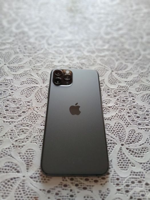 iPhone 11 pro 99%acum