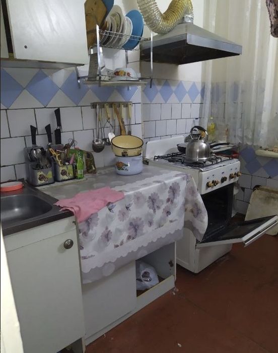 Продаётся 2 ком 8 микрорайон