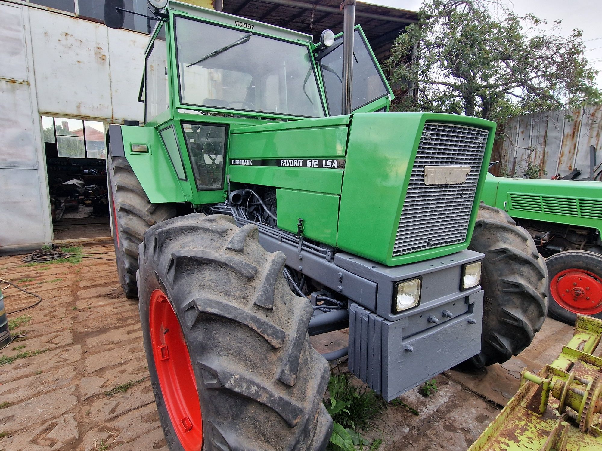 Трактор Фендт,Fendt 612LSA БАРТЕР и Собствен лизинг