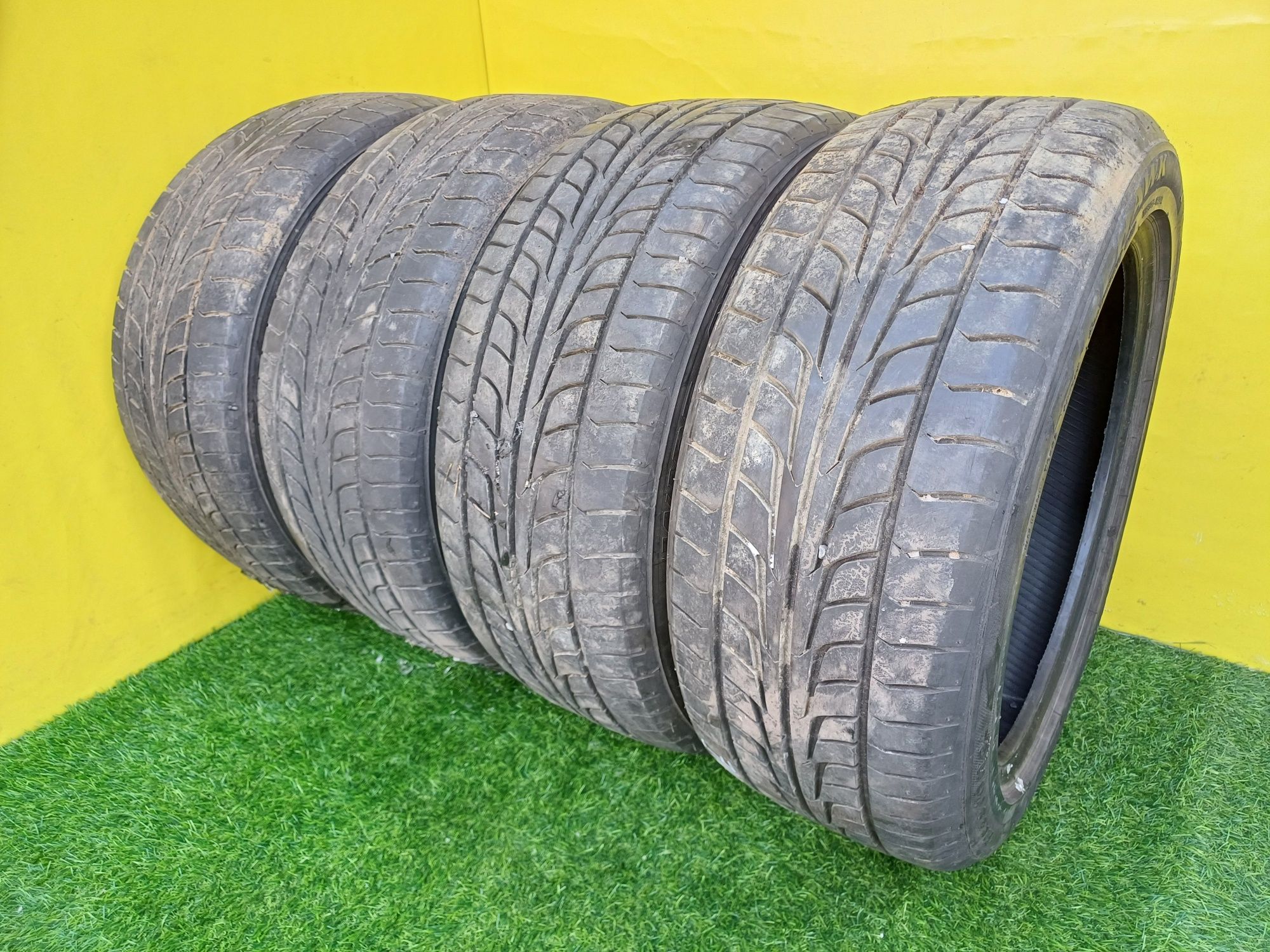 Шины 235/45 R17 Firestone комплект.