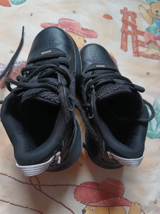 Bascheti încălțăminte copii 28,5 under armour