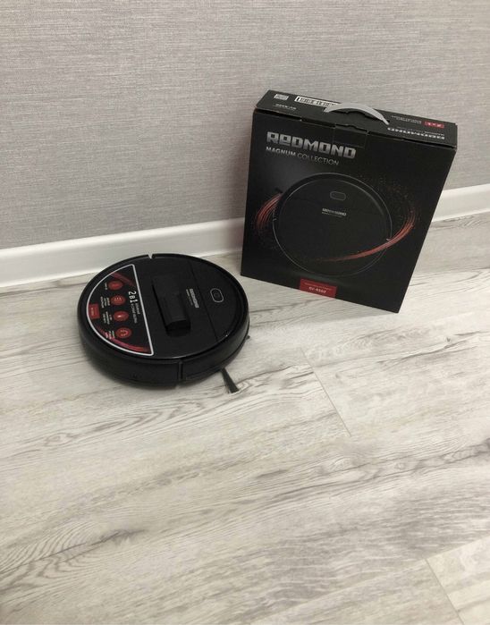 робот пылесос Redmond RV-R650