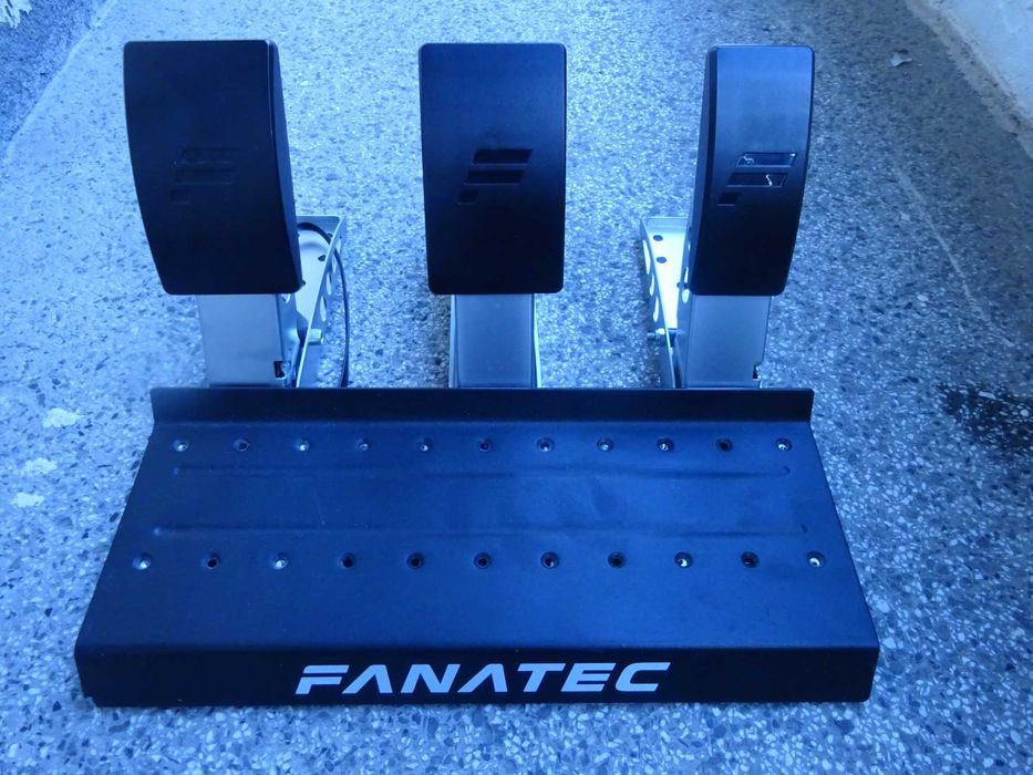 Продавам Fanatec CSL Pedals LC