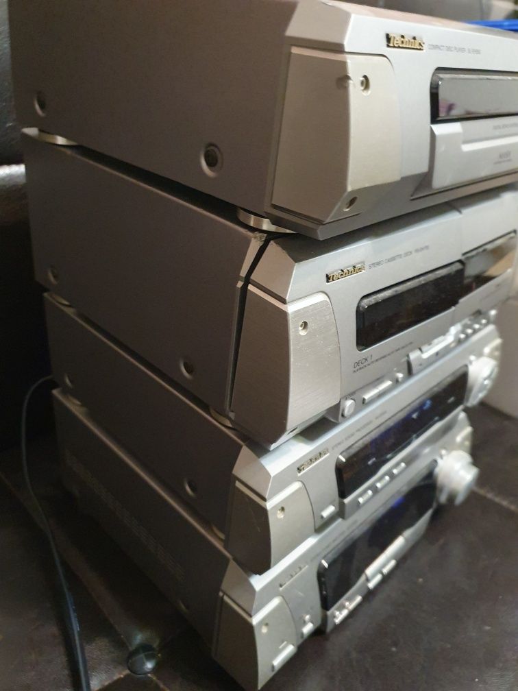 Linie vintage Technics SA-EH550