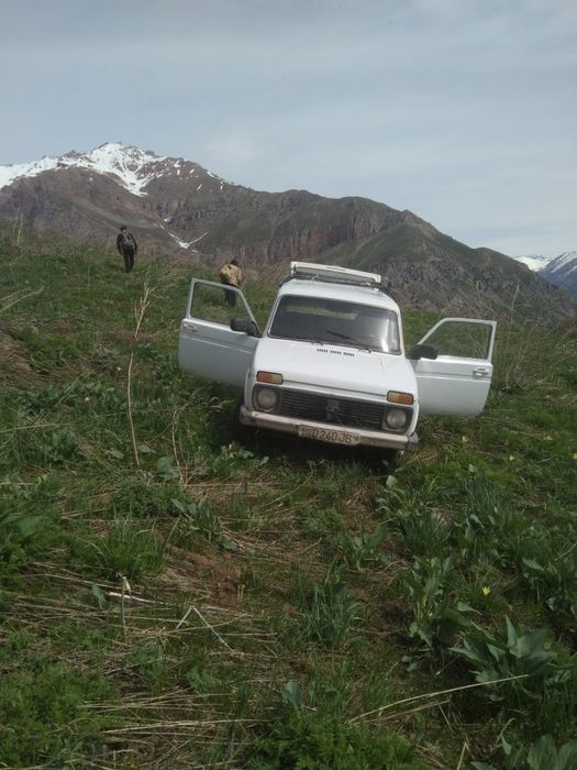 Niva 4x4 сотилади