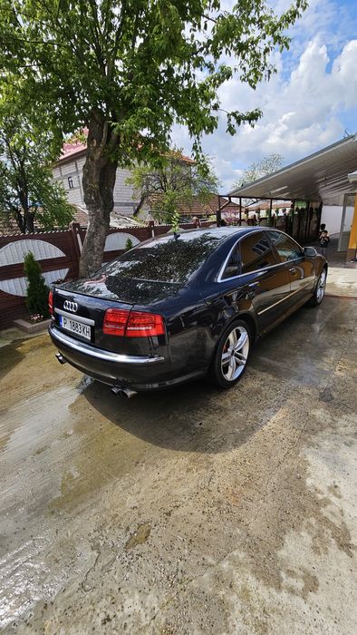 Vand audi a8 în stare foarte bună