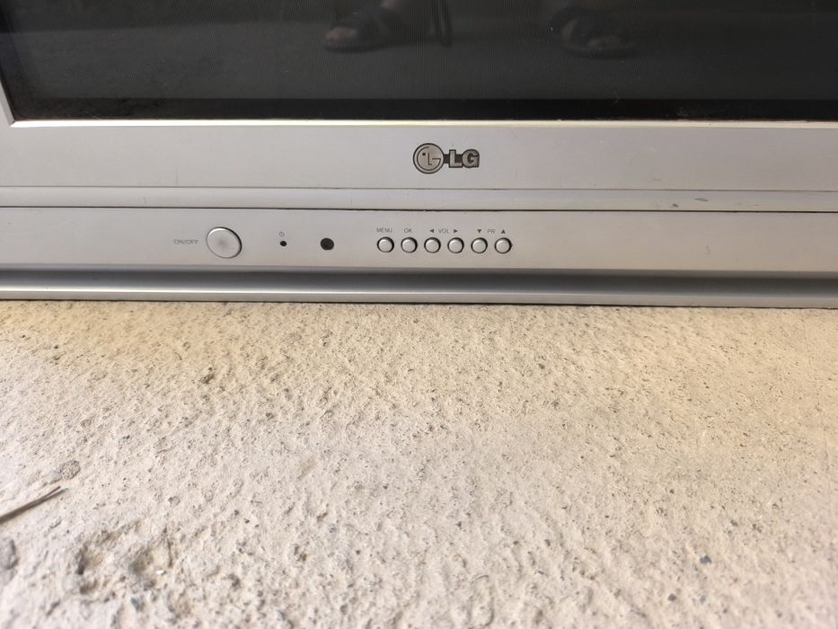 Продам Телевизор LG