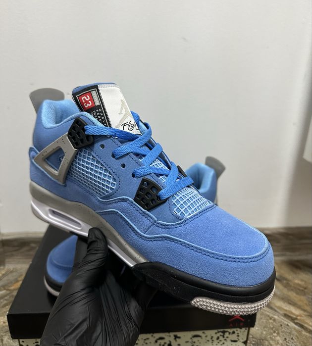 Jordan 4 University Blue *Calitate Premium*