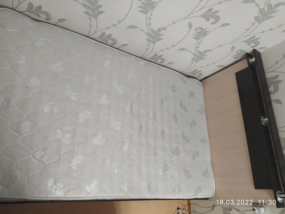 Продам кровать полуторка