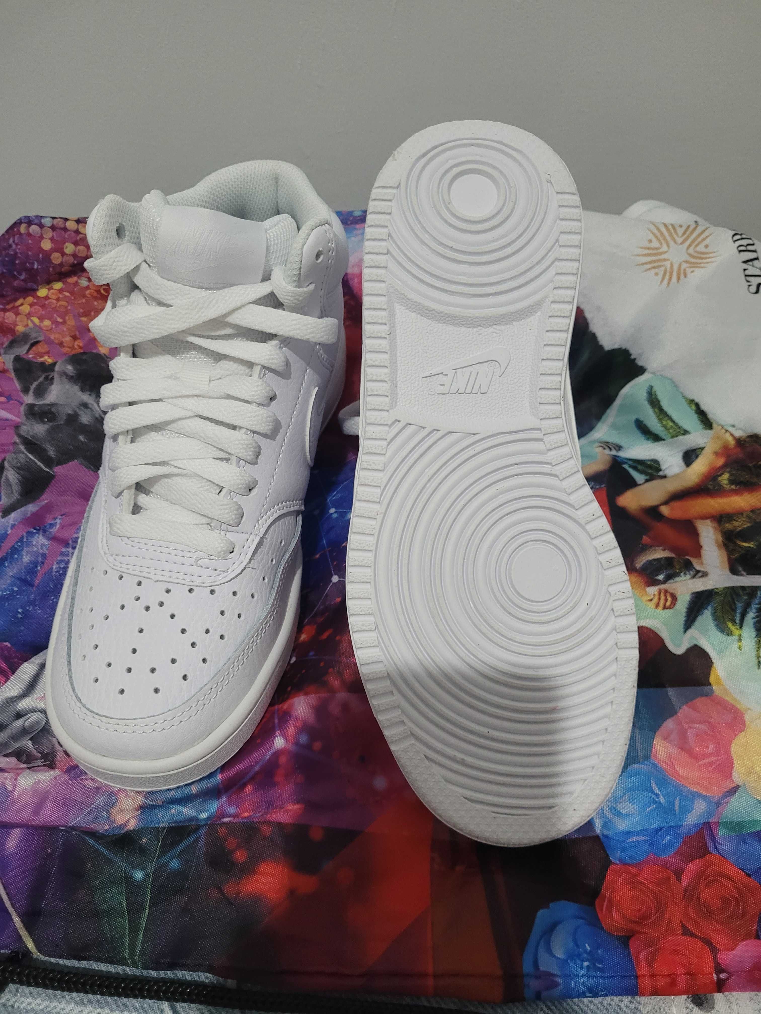 Sneakers / Adidasi Nike (COMPLET NOI) - marimea 35.5