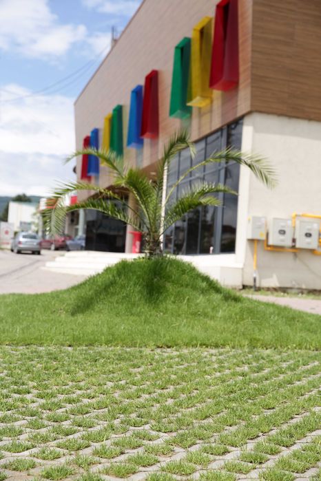 pavaj pavele dale GRILA ecologic Semmelrock Petra pavaje Symmetrica