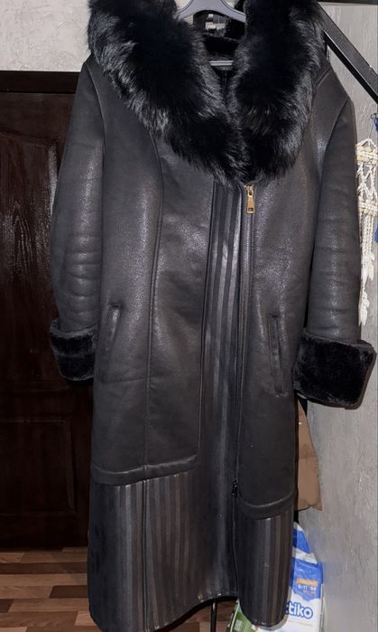 Продам дубленку женскую