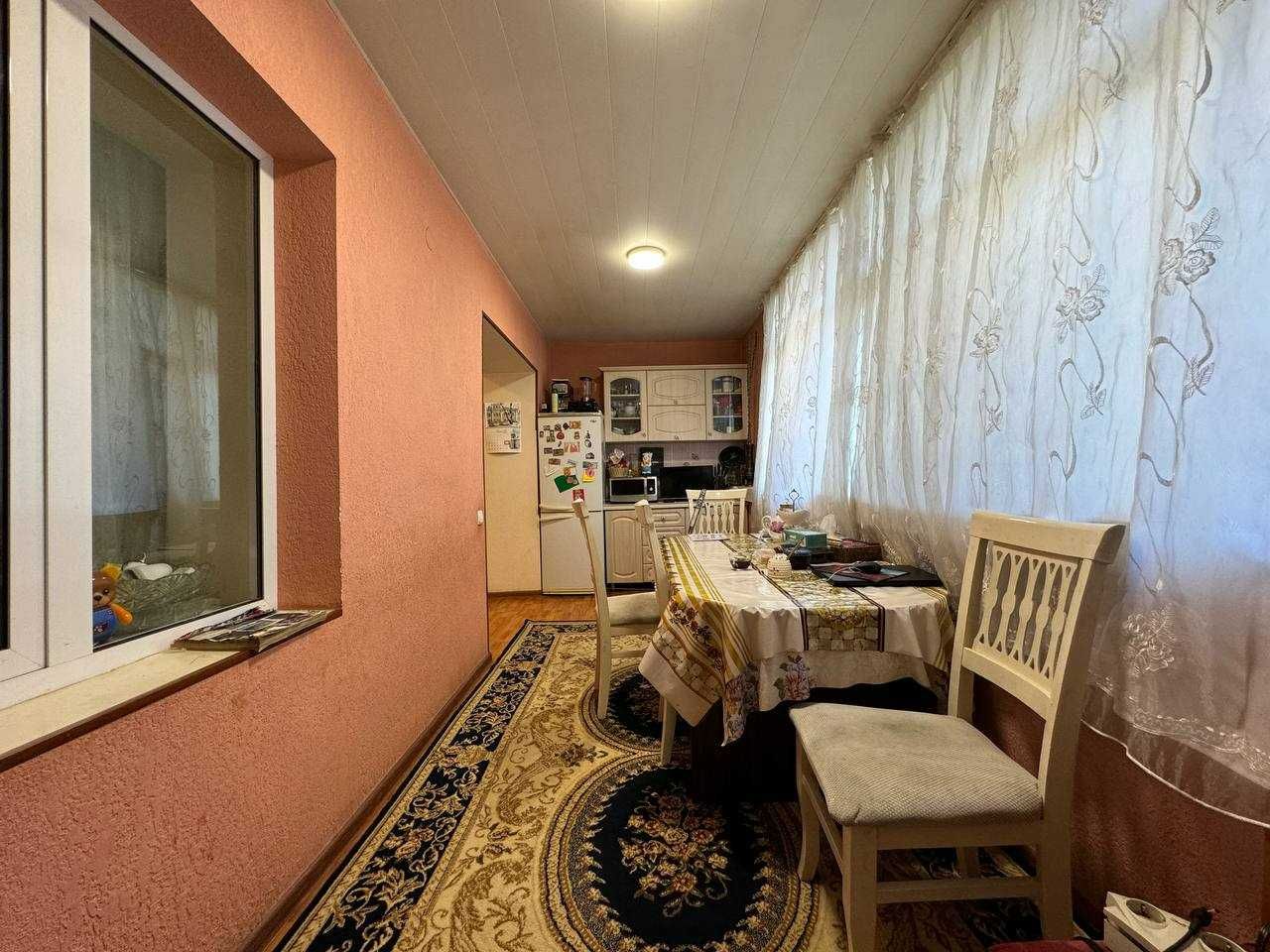 4х комнатная квартира.Кирпич. Азербайджанский центр.(ИТ)