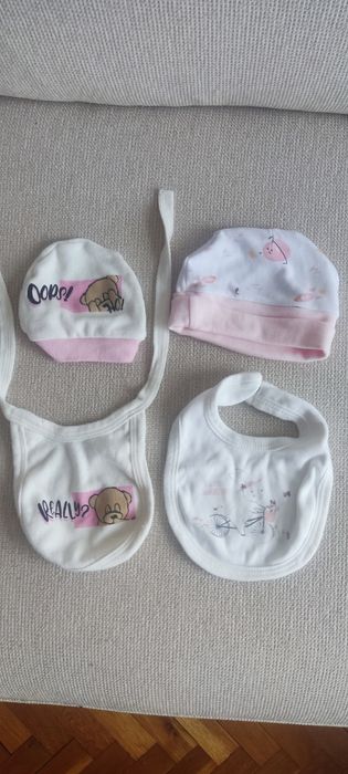 Подарявам дрехи за бебе момиченце (0-6 месеца)