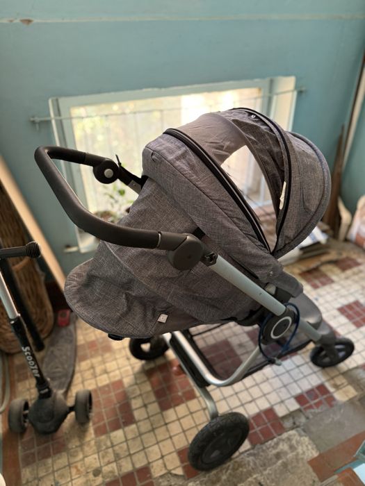 Коляска Stokke (серая, универсальная)