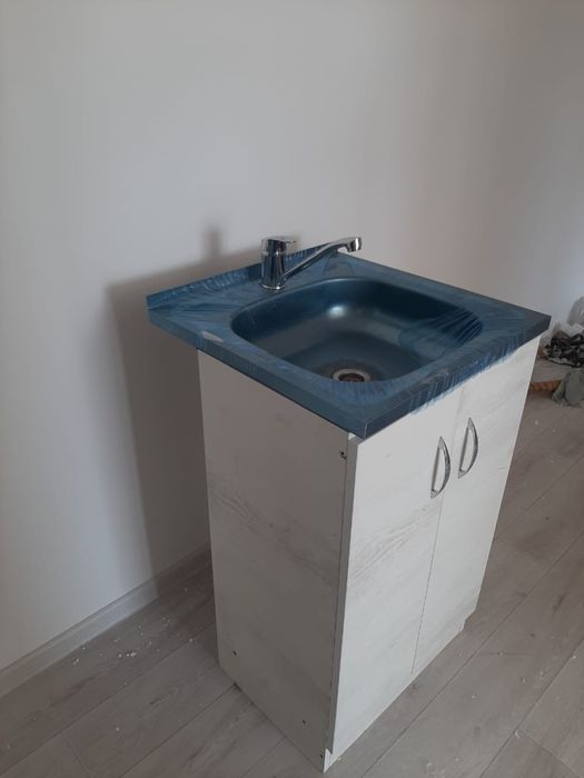 Кухонная тумба с мойкой