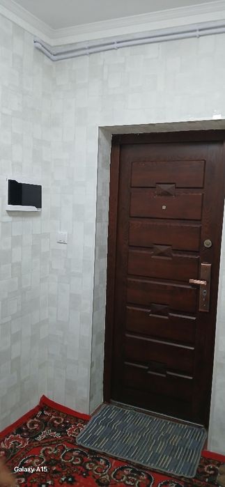 Qarshi 6 mk 3 xona 3etaj uy sotiladi 500 milon sovdosi bor kelishamiz