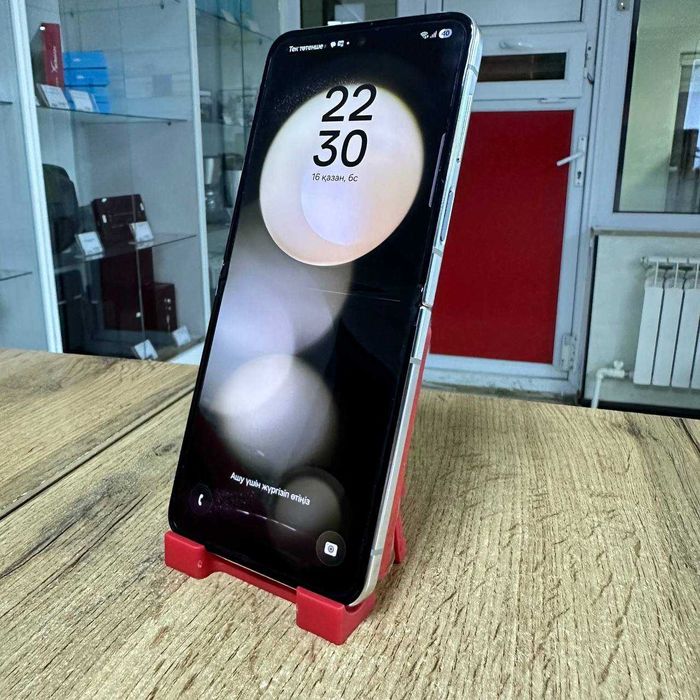 Сотовый телефон Samsung Z Flip 5 512GB / sk151477