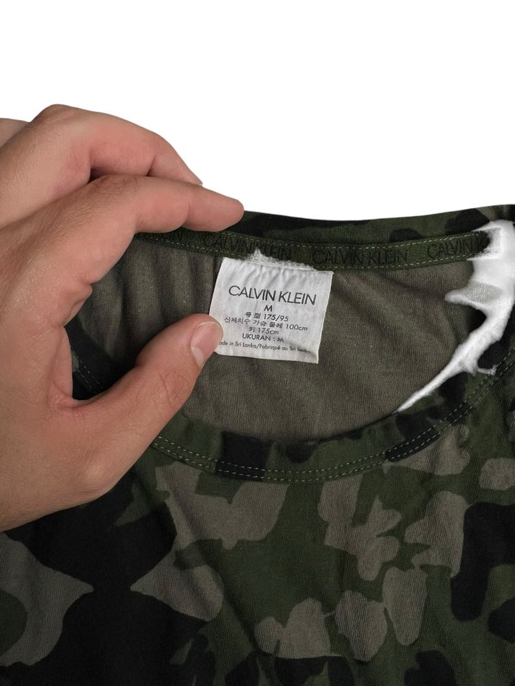 Calvin Klein  4 бр. Мъжки Тениски / XS/S,М,М/L / Оригинал