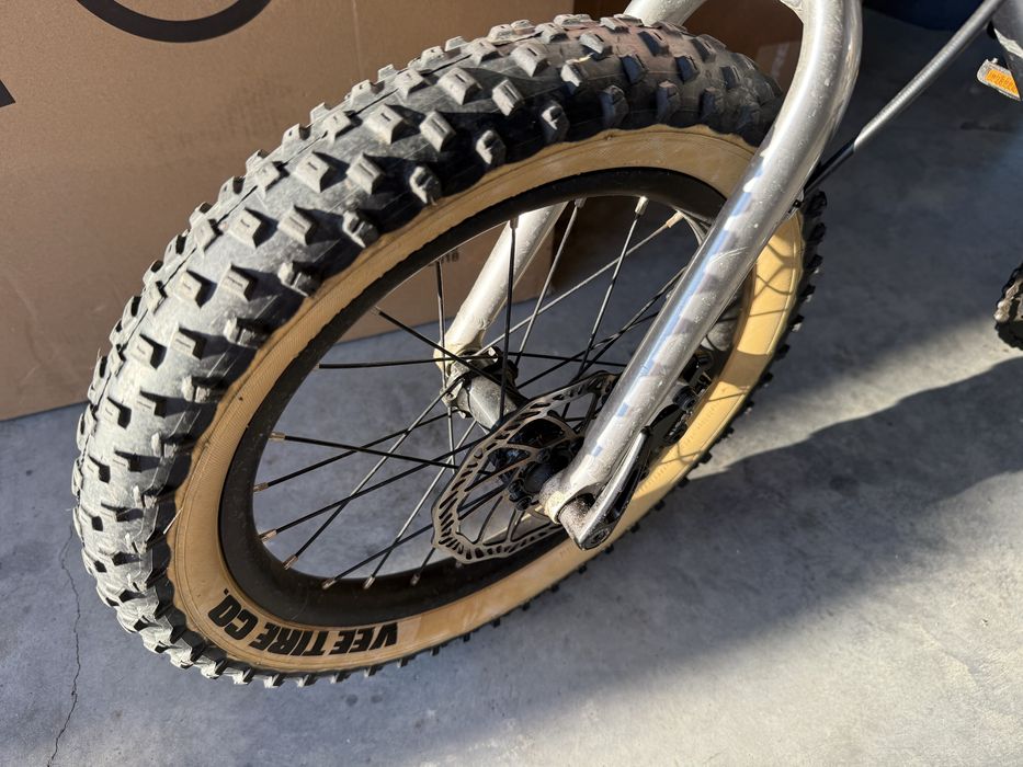 Bicicleta MTB Early Rider roti 16”inch