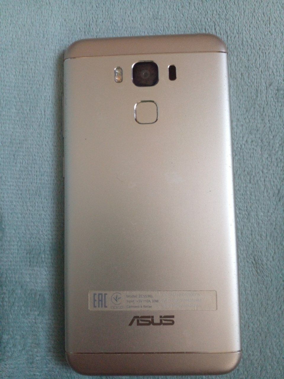 Продам телефон Asus zc553kl