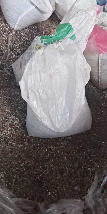 sort pietriș cu nisip 0-8 mm in saci