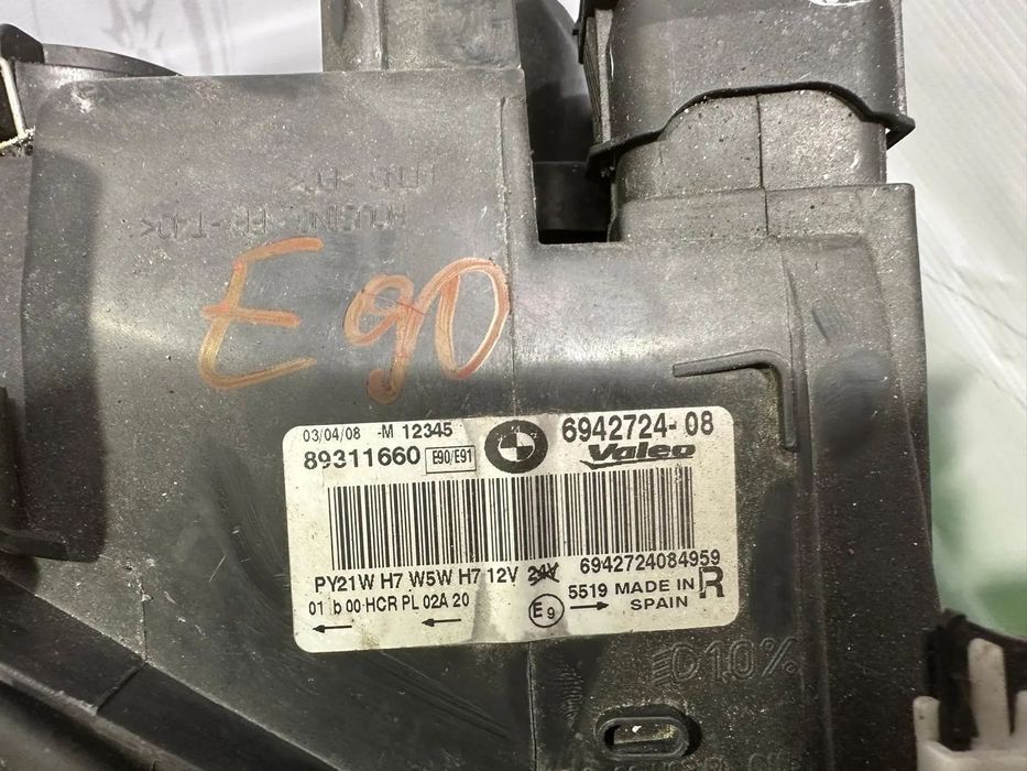 far dreapta/stanga bmw e90 2005-2013