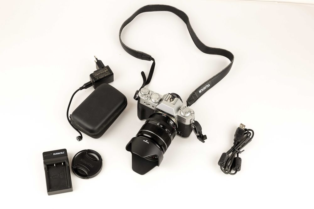 Fujifilm X-T30 + Обектив Fujifilm XF 18-55mm f/2.8-4 R LM OIS