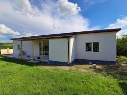 Vând case modulare pe structură metalică