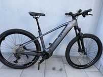 Bicicleta electrica Cube