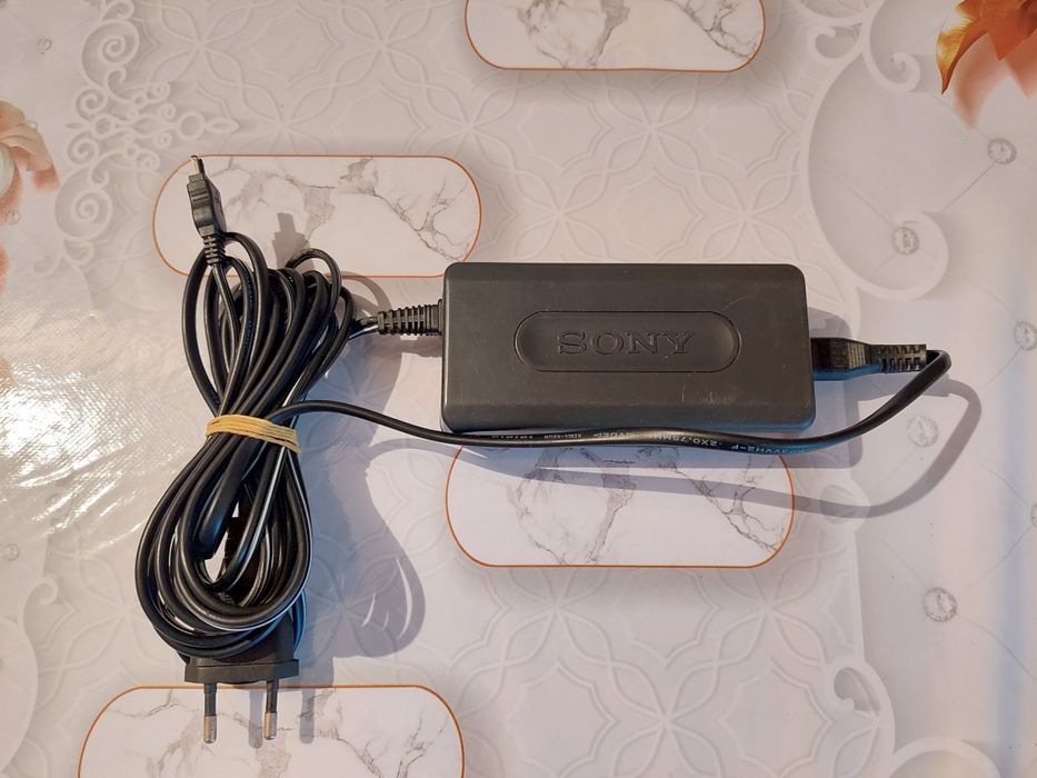 Блок питания Sony AC-L10B 8.4V