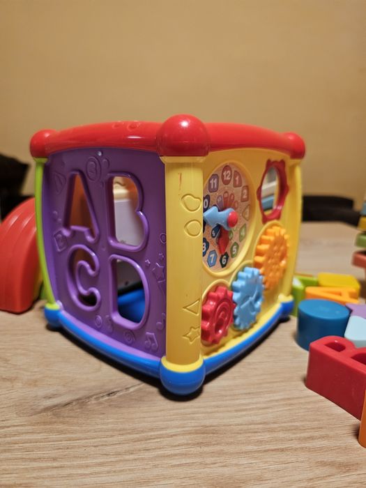 Интерактивен куб за игра