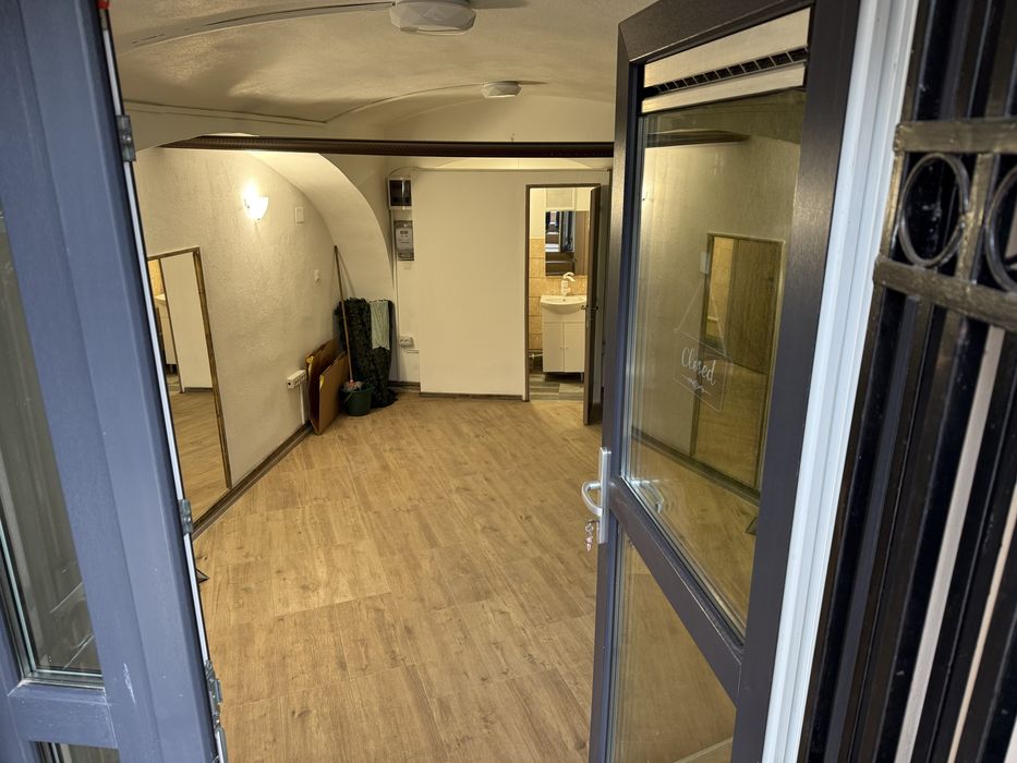 Inchiriez spatiu ultracentral - ARAD