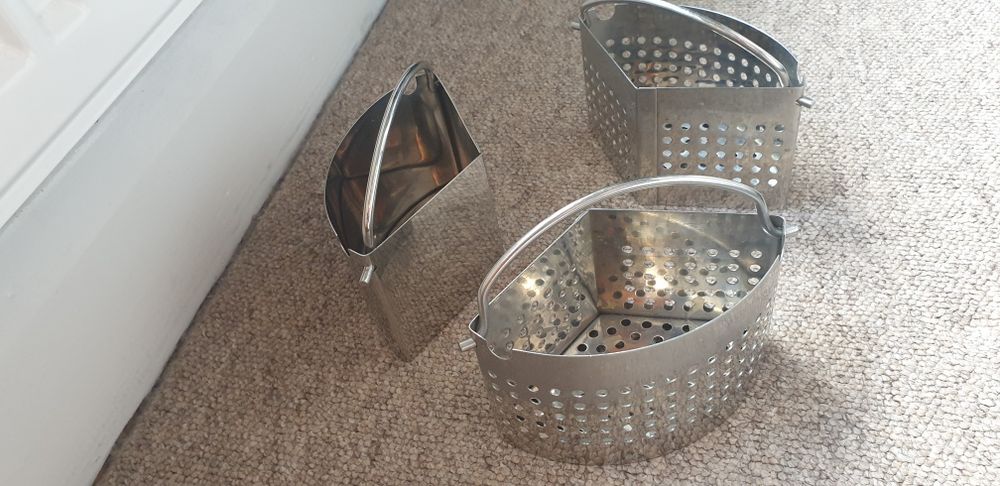 Coșulețe pentru aburit legume si incalzit alimente