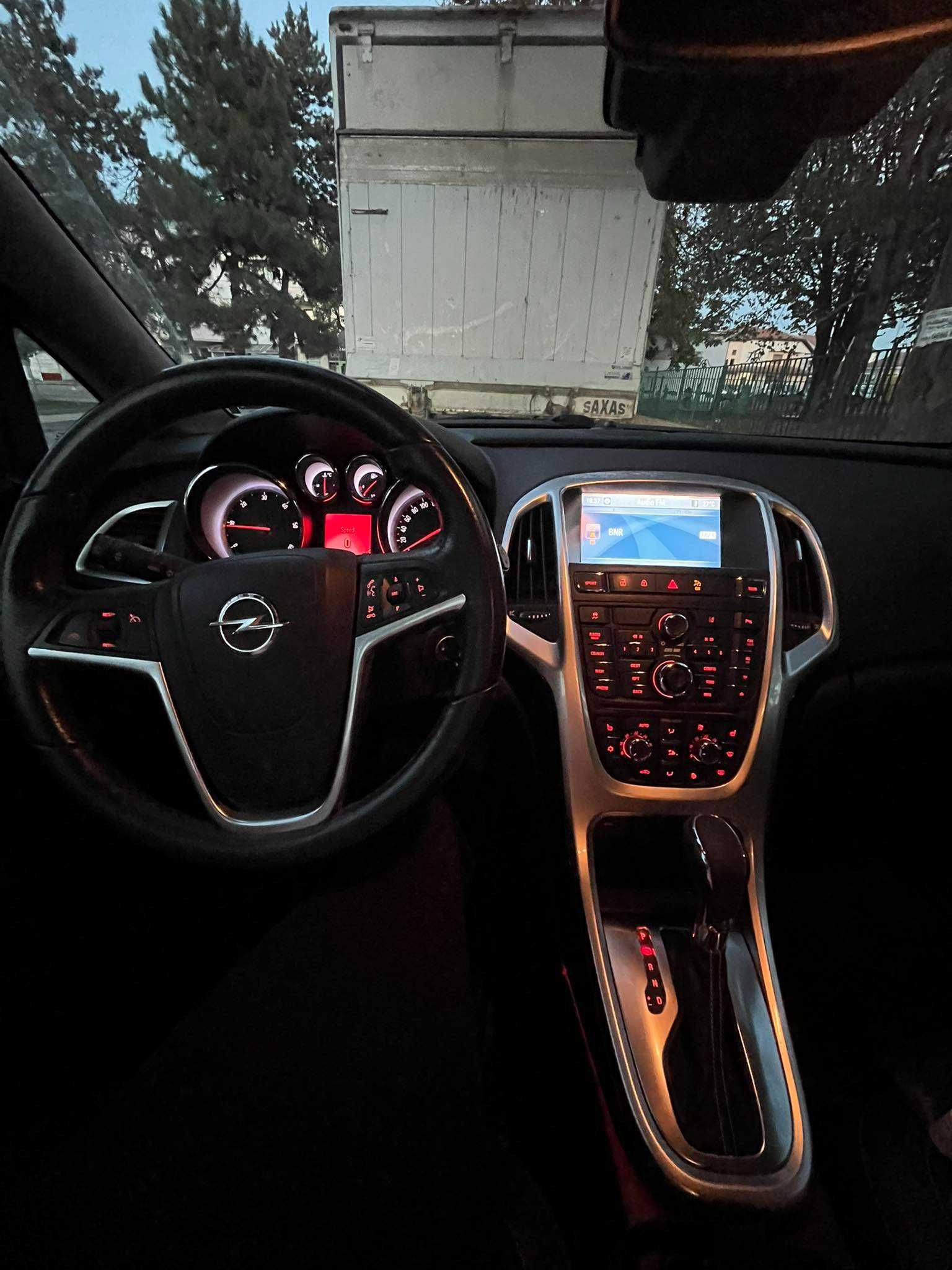 Opel Astra 2.0 CDTI FULL