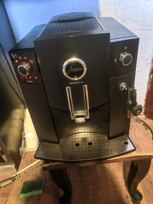 Jura c5 și Delonghi magnifica s ecam