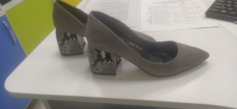 Туфли замшевые( 37 размер )