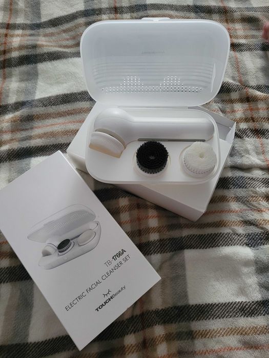 Set de curățare facială electrică TouchBeauty TB-1786A