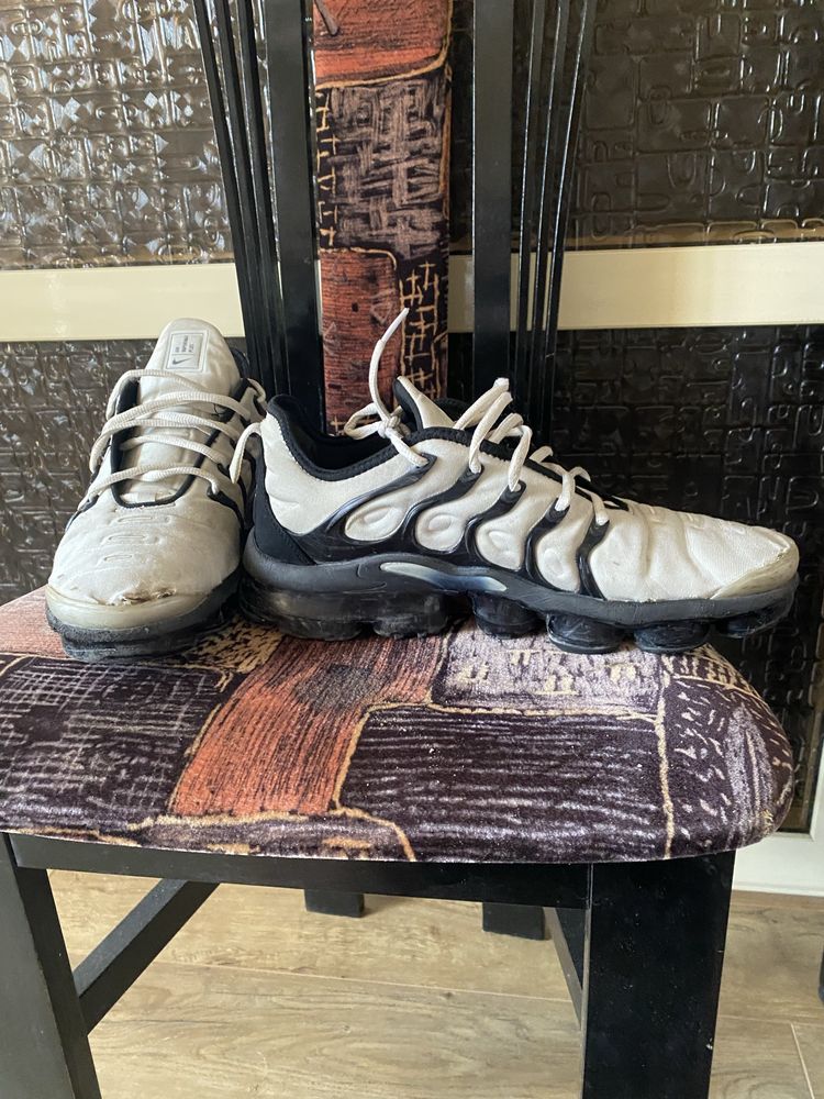Nike vapormax plus White