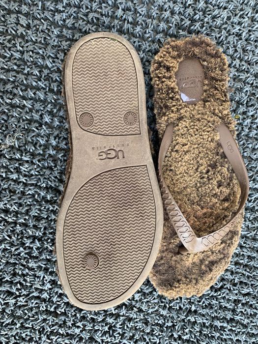 UGG slapi size 39( M6)