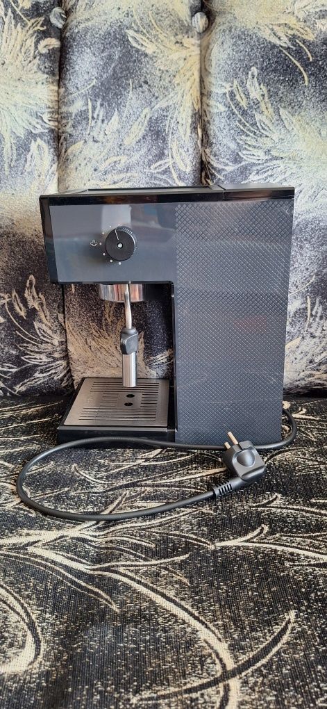 Кафемашина SOLAC CE4502, 1500.00 ml, 20.00 bar, Сива