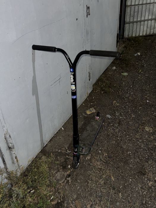 Трюковой самокат limit