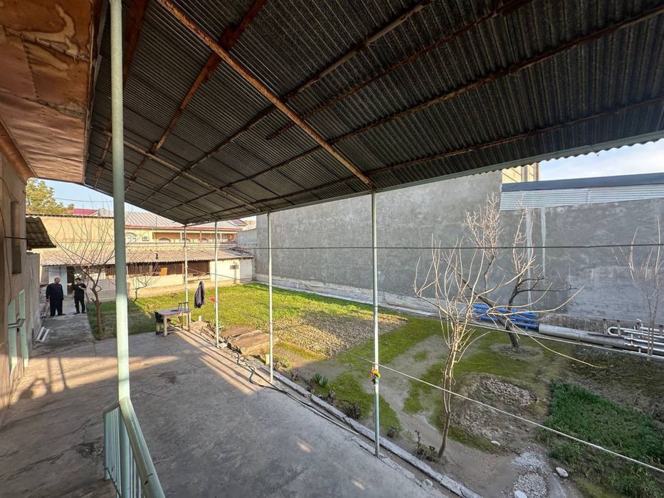 Дом под застройку в хорошей локации!