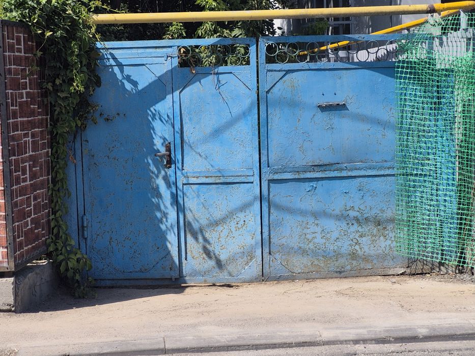 Продам ворота с калиткой