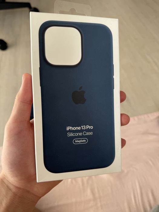 Оригинальный чехол на Iphone 13PRO. Новый