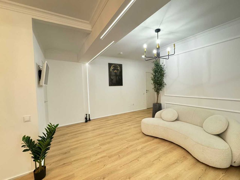 Дава се под наем Едностаен апартамент в София, Лозенец - 59 кв.м за 400 € - Снимка #2